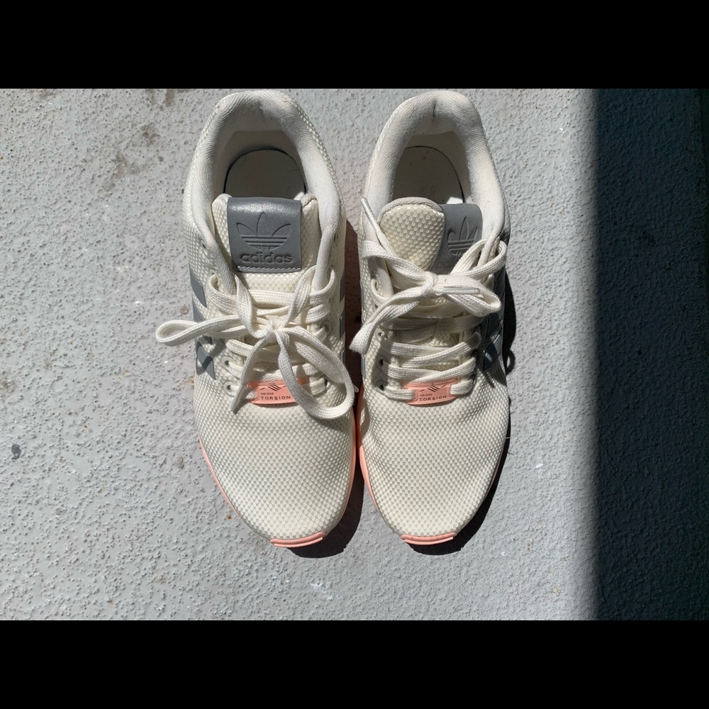 Adidas women sneaker